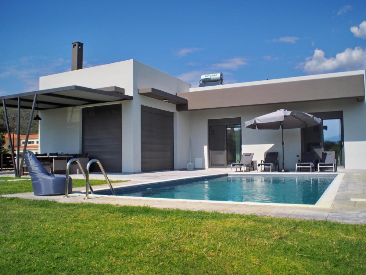 Nostos Luxury Villas With Private Pool In נפפקטוס מראה חיצוני תמונה