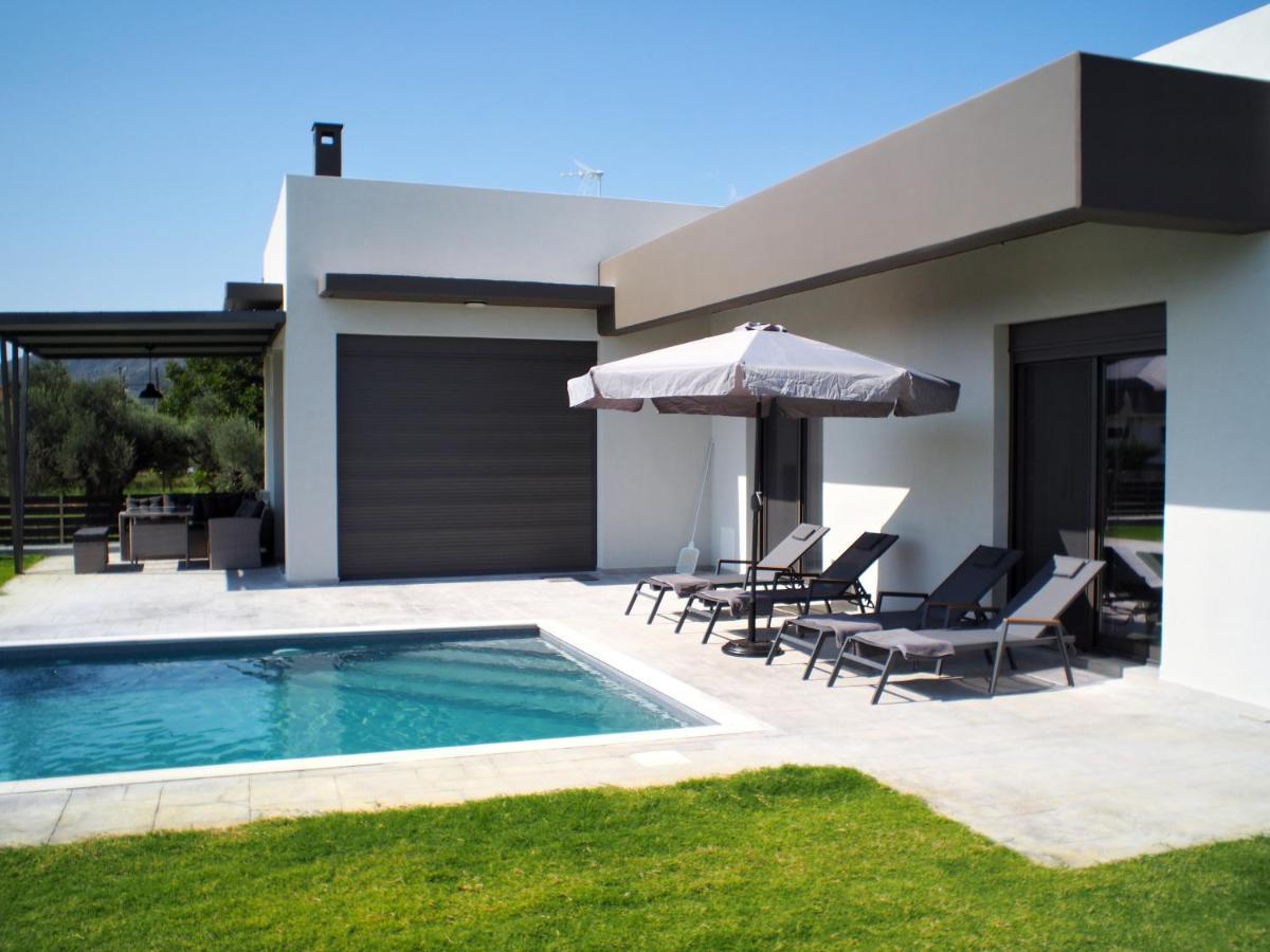 Nostos Luxury Villas With Private Pool In נפפקטוס מראה חיצוני תמונה